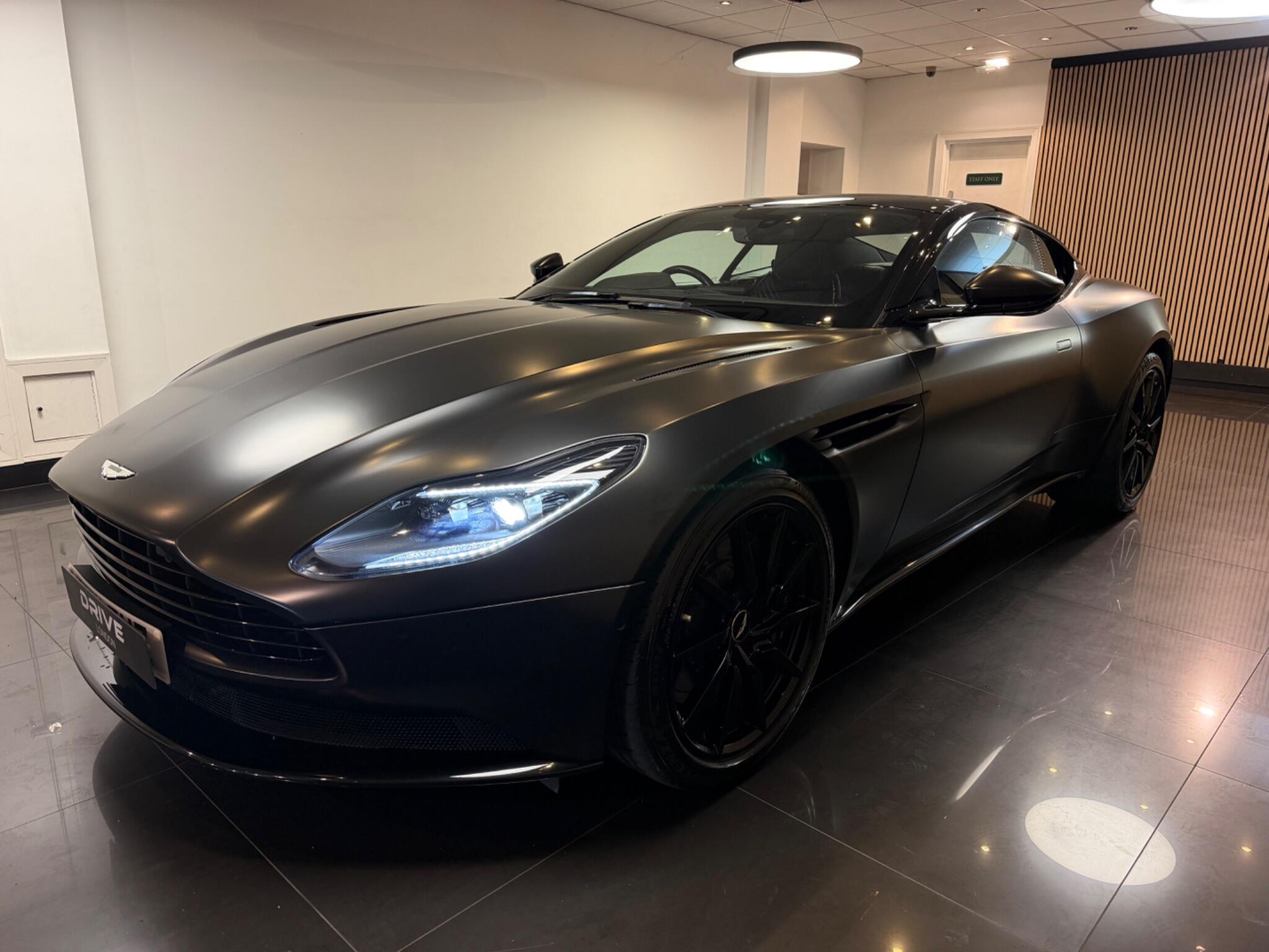 Aston Martin DB11